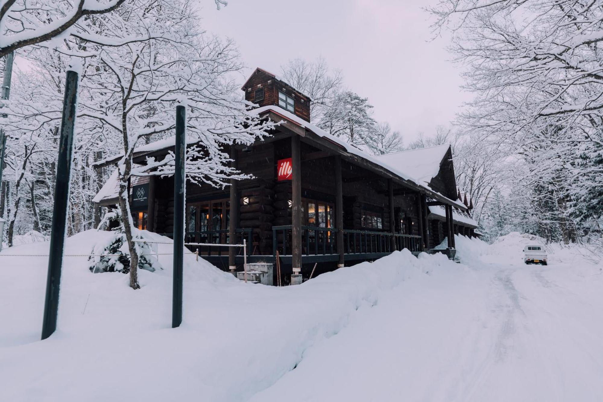 Double Black Hotel Hakuba Exteriér fotografie